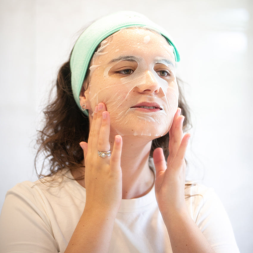 Illuminating and Moisturising Face Mask